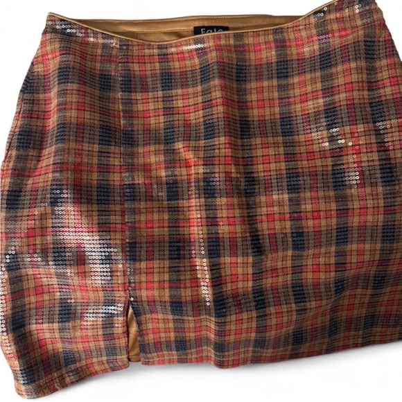 Fate Plaid Sequin Skirt - Picture 2 of 4